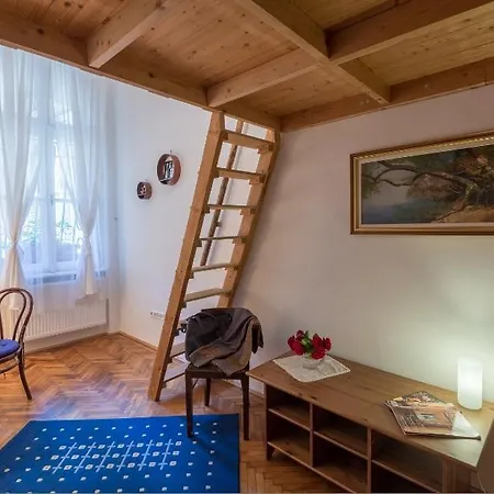 Apartment Rustic Elegance Budapest