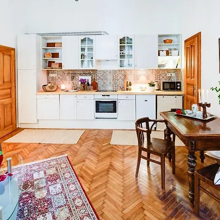 شقة Rustic Elegance بودابست
